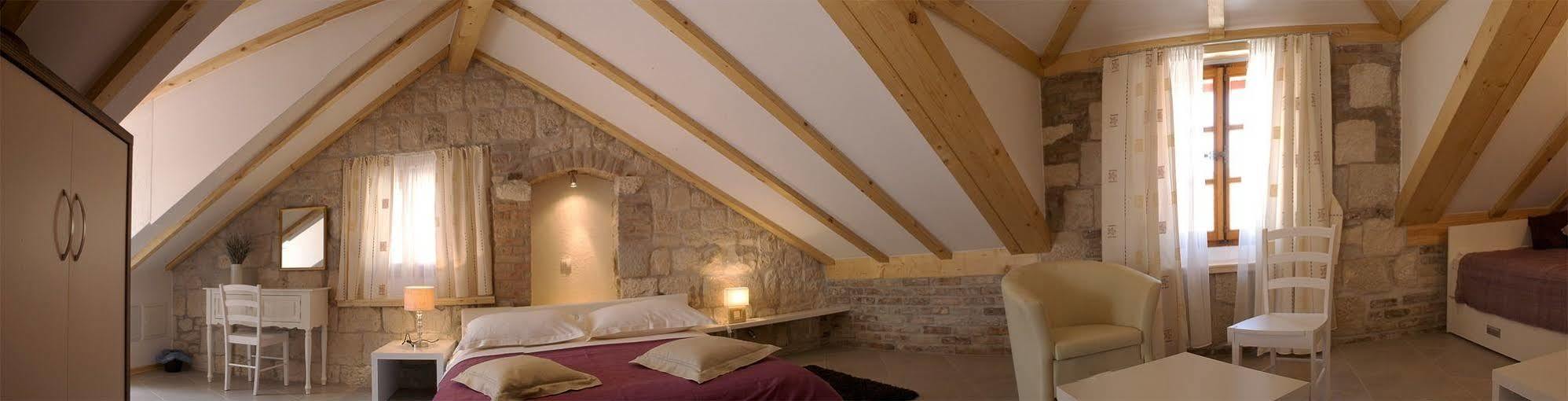 Vanjaka Bed And Breakfast Трогір Екстер'єр фото